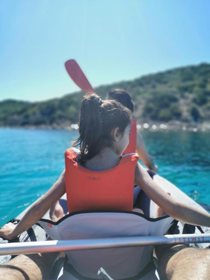 Cara Catherine Geremeas Luaran gambar